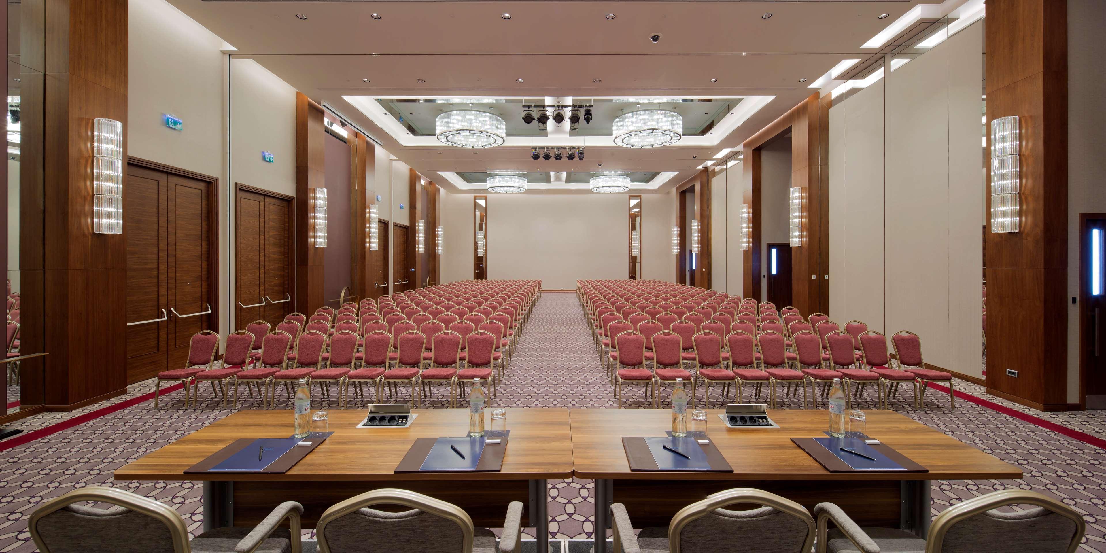 Hilton Batumi Exterior foto The ballroom