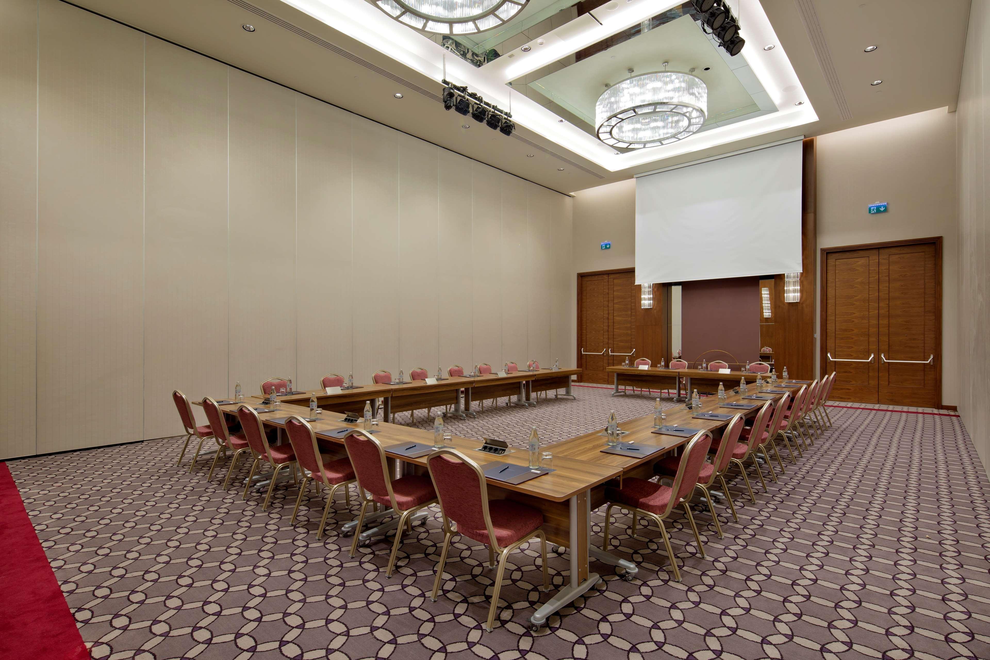 Hilton Batumi Exterior foto Meeting room