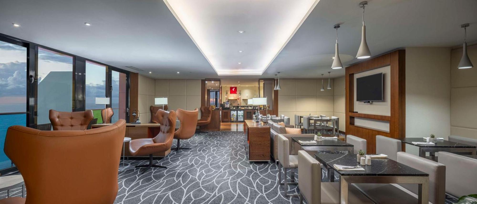 Hilton Batumi Exterior foto The lounge at the airport