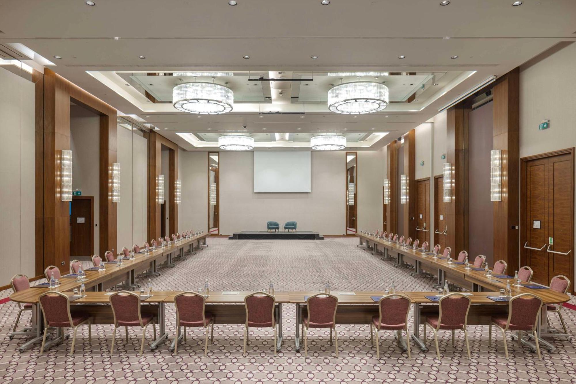 Hilton Batumi Exterior foto The main conference room