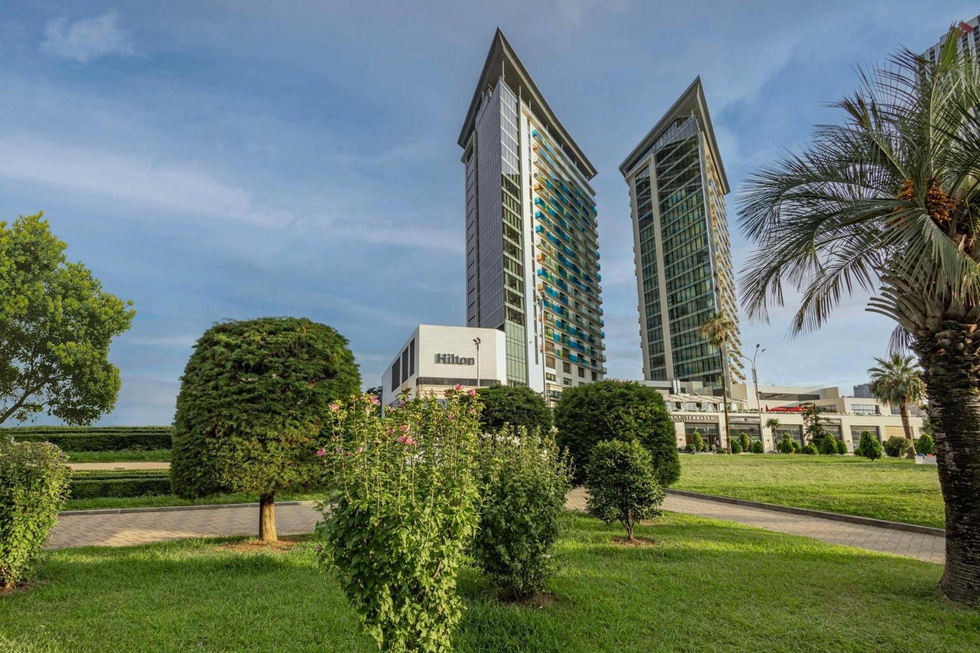Hilton Batumi Exterior foto Residential buildings in the new city of El Alamein