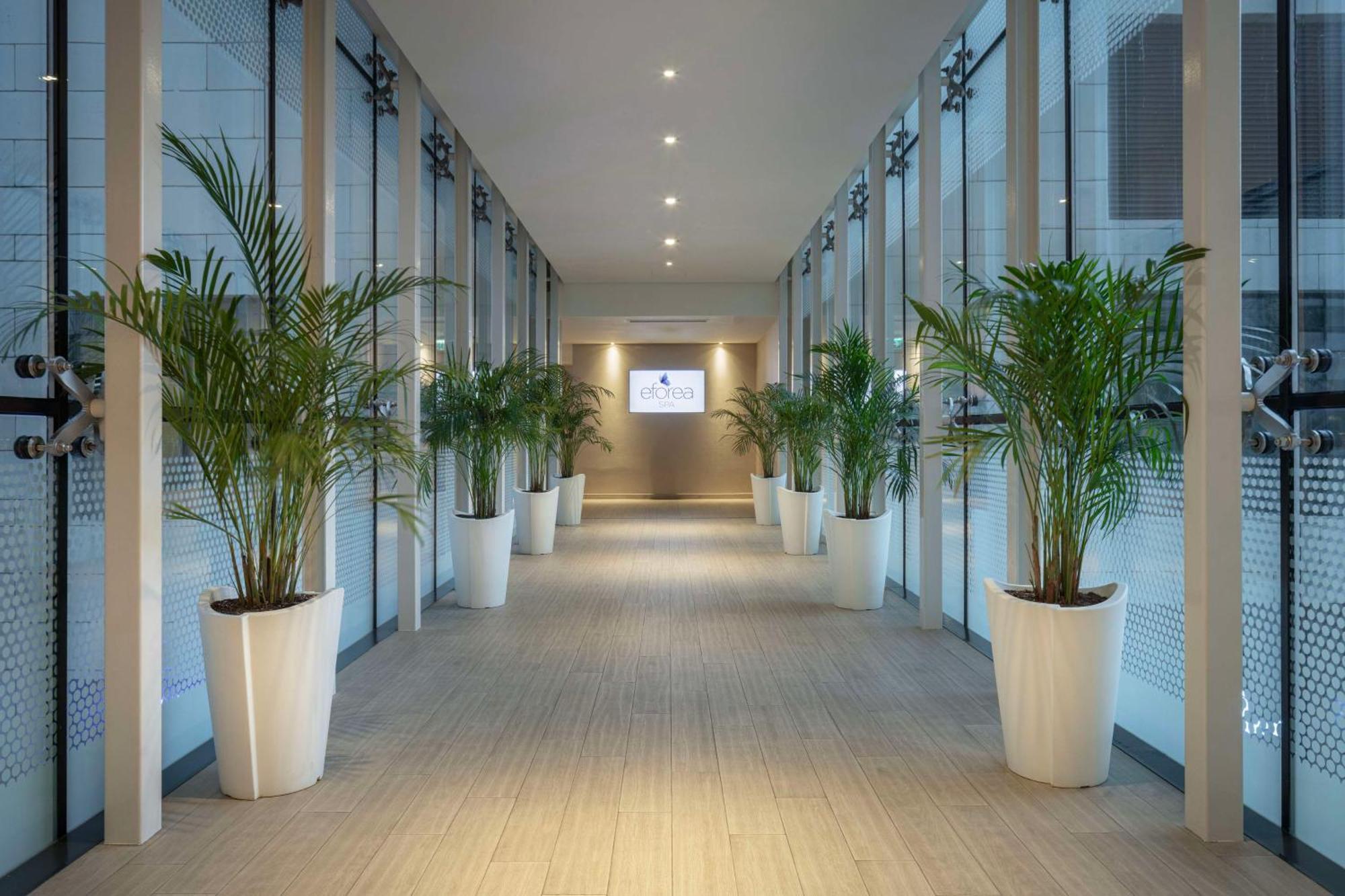 Hilton Batumi Exterior foto Interior of the hotel